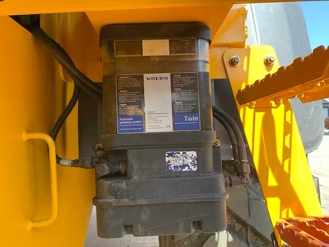 2019 volvo l70h long boom wiellader met nieuwe set “heavy duty” hydraulisch palletvorken + cdc steering - afbeelding 36 van  58