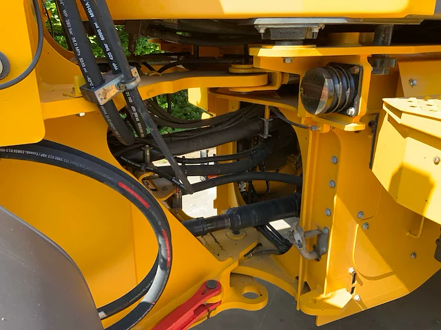 2019 volvo l70h long boom wiellader met nieuwe set “heavy duty” hydraulisch palletvorken + cdc steering - afbeelding 37 van  58
