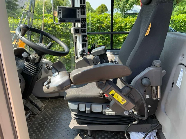 2019 volvo l70h long boom wiellader met nieuwe set “heavy duty” hydraulisch palletvorken + cdc steering - afbeelding 43 van  58