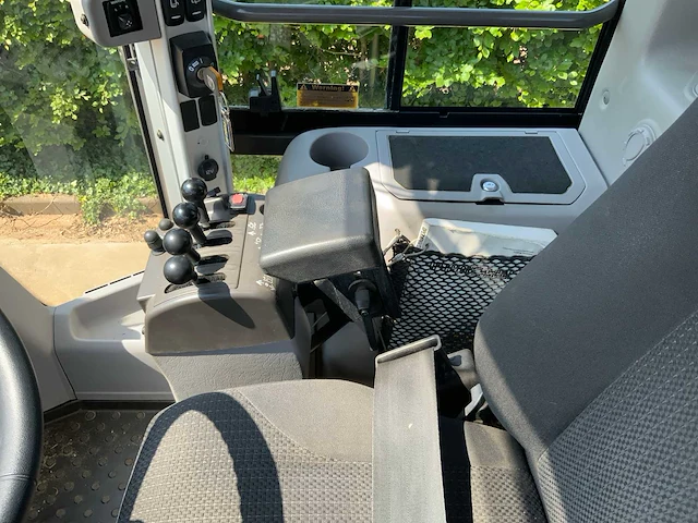 2019 volvo l70h long boom wiellader met nieuwe set “heavy duty” hydraulisch palletvorken + cdc steering - afbeelding 45 van  58