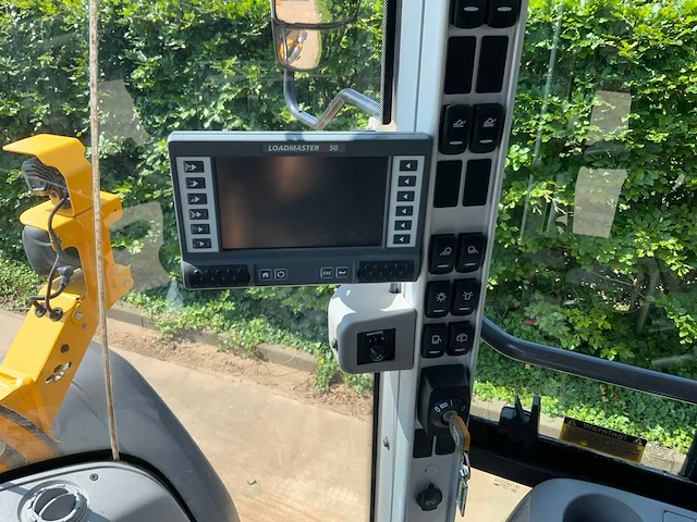 2019 volvo l70h long boom wiellader met nieuwe set “heavy duty” hydraulisch palletvorken + cdc steering - afbeelding 48 van  58