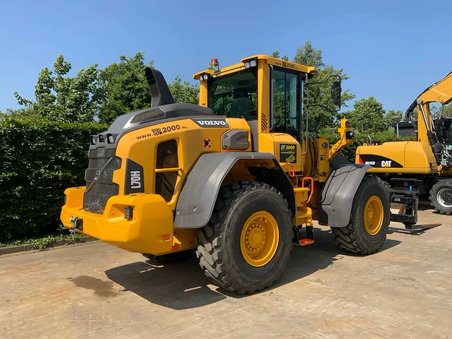 2019 volvo l70h long boom wiellader met nieuwe set “heavy duty” hydraulisch palletvorken + cdc steering - afbeelding 6 van  58