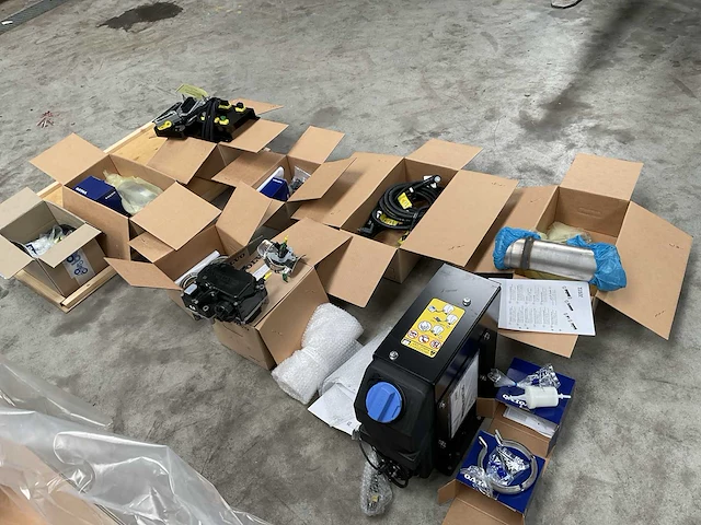 2019 volvo penta tad570ve-b dieselmotor met toebehoren - afbeelding 4 van  28