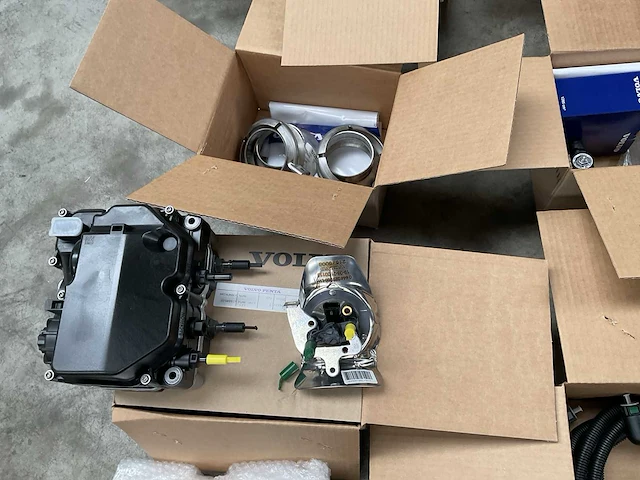 2019 volvo penta tad570ve-b dieselmotor met toebehoren - afbeelding 8 van  28