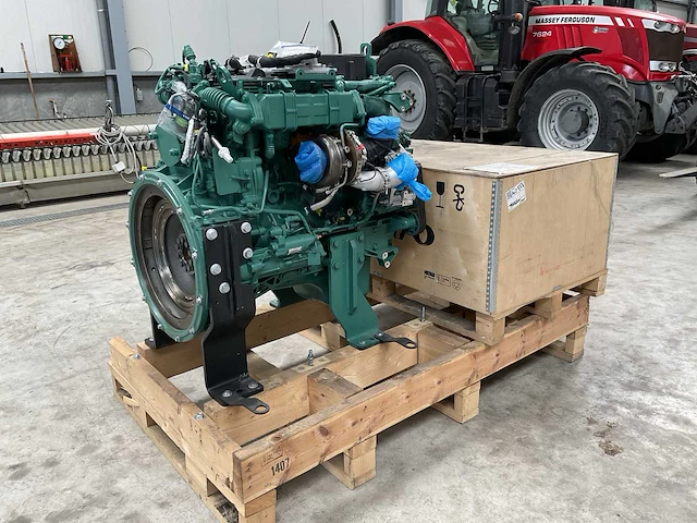 2019 volvo penta tad570ve-b dieselmotor met toebehoren - afbeelding 1 van  28