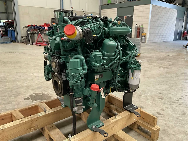2019 volvo penta tad570ve-b dieselmotor met toebehoren - afbeelding 25 van  28