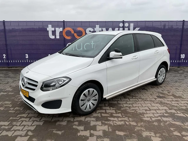 2020 - mercedes-benz - b-klasse - 220 d ambition - personenauto - afbeelding 11 van  32