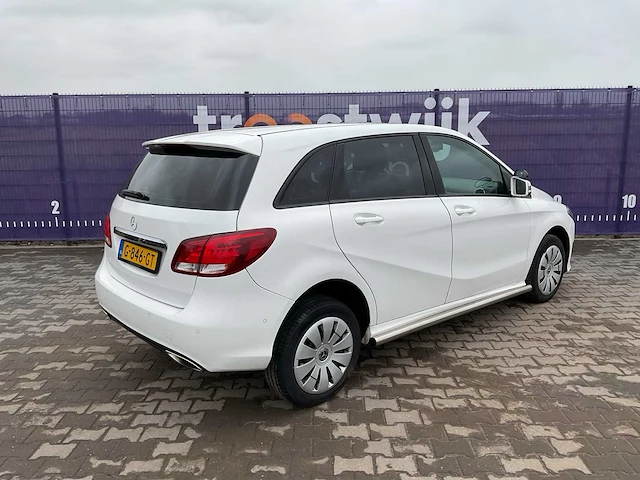 2020 - mercedes-benz - b-klasse - 220 d ambition - personenauto - afbeelding 18 van  32