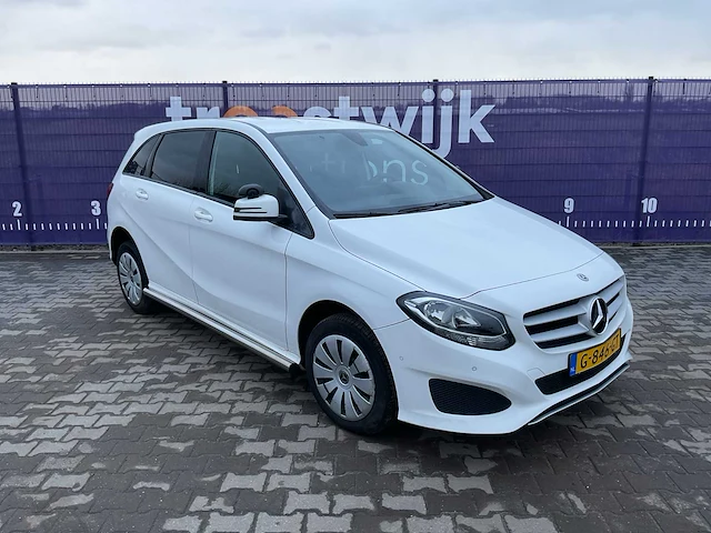 2020 - mercedes-benz - b-klasse - 220 d ambition - personenauto - afbeelding 24 van  32