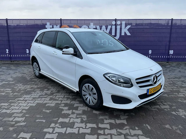 2020 - mercedes-benz - b-klasse - 220 d ambition - personenauto - afbeelding 25 van  32
