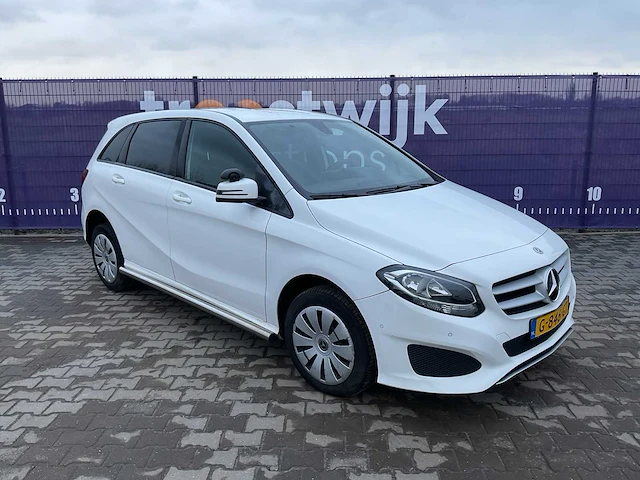 2020 - mercedes-benz - b-klasse - 220 d ambition - personenauto - afbeelding 26 van  32