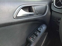 2020 - mercedes-benz - b-klasse - 220 d ambition - personenauto - afbeelding 4 van  13