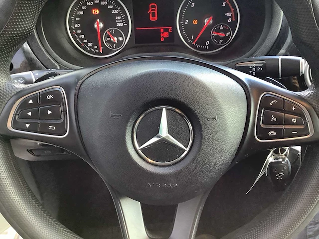 2020 - mercedes-benz - b-klasse - 220 d ambition - personenauto - afbeelding 13 van  13