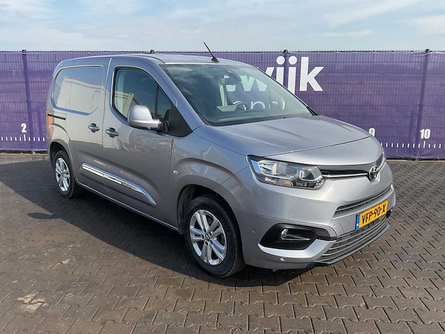 2020 - toyota - proace city - 1.5 d-4d innovator - bedrijfswagen - afbeelding 2 van  19