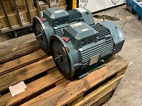 2020 abb 3~fase generator- - afbeelding 1 van  5
