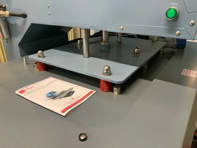 2020 adkins omc 750 pneumatische transferwarmtepers - afbeelding 5 van  8