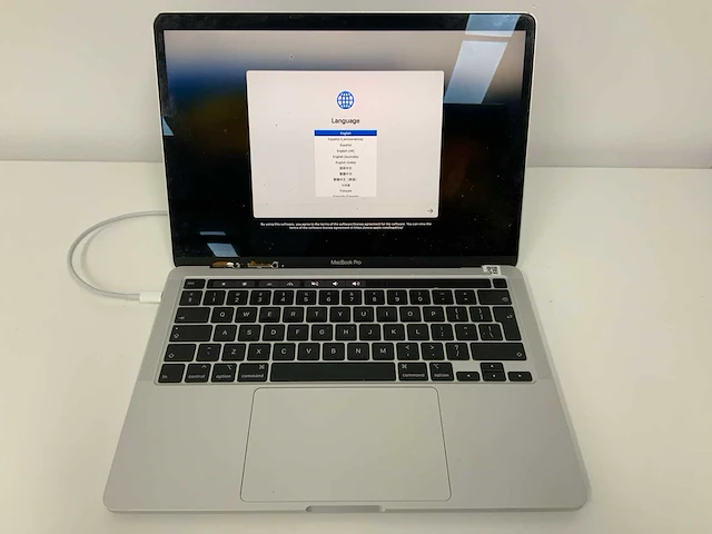 2020 apple 13-inch macbook pro mxk62n/a laptop - afbeelding 2 van  6