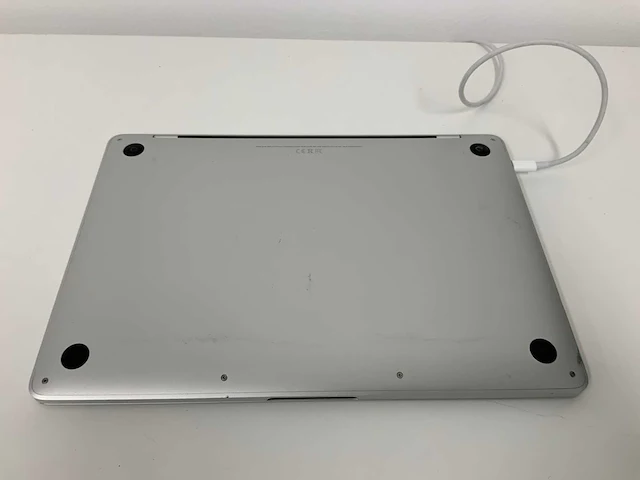 2020 apple 13-inch macbook pro mxk62n/a laptop - afbeelding 5 van  6
