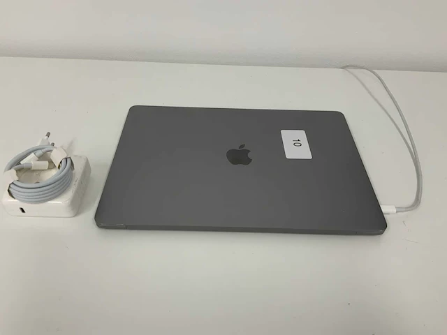 2020 apple 13-inch macbook pro myd92n/a laptop - afbeelding 5 van  5