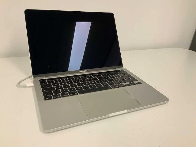 2020 apple a2338 13-inch macbook pro mydc2n/a laptop - afbeelding 2 van  4