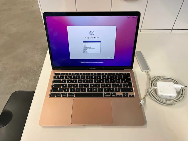 2020 apple macbook air (retina, 13-inch, 2020 laptop - afbeelding 3 van  6