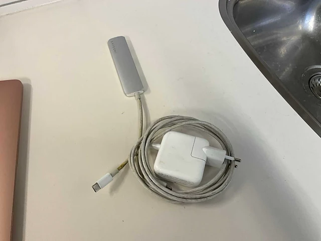 2020 apple macbook air (retina, 13-inch, 2020 laptop - afbeelding 6 van  6
