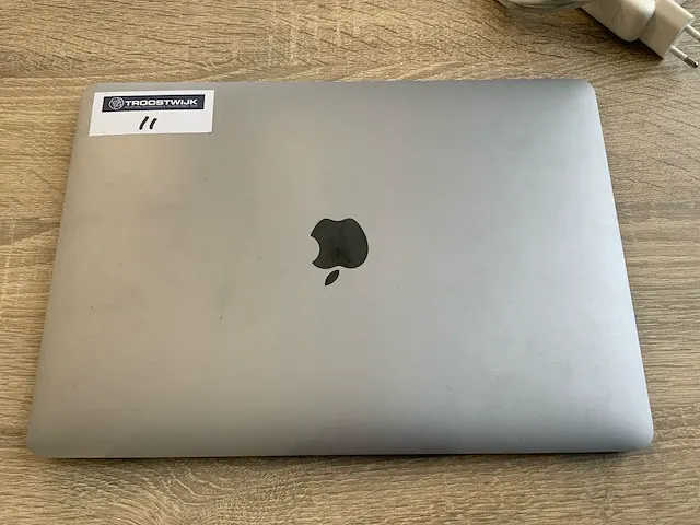 2020 apple macbook pro 13" a2338 laptop - afbeelding 6 van  9