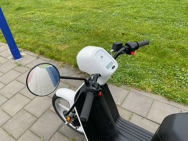 2020 askoll bromscooter es pro e-bezorgscooter - afbeelding 2 van  18