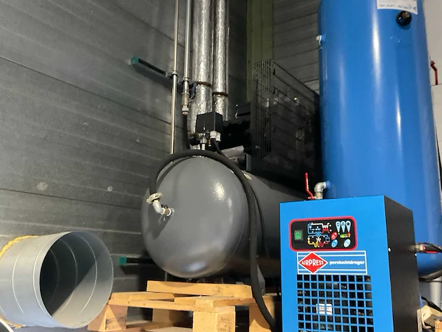 2020 atlas copco ac55e300t zuigercompressor - afbeelding 3 van  7