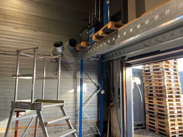 2020 atlas copco ac55e300t zuigercompressor - afbeelding 7 van  7
