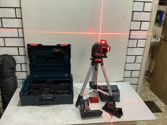2020 bosch gll 3-80p hoeklaser - afbeelding 3 van  6
