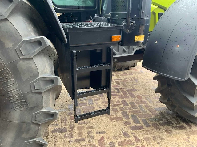 2020 claas arion 650 vierwielaangedreven landbouwtractor - afbeelding 3 van  35