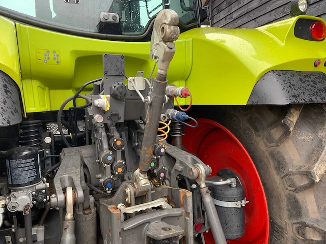 2020 claas arion 650 vierwielaangedreven landbouwtractor - afbeelding 6 van  35