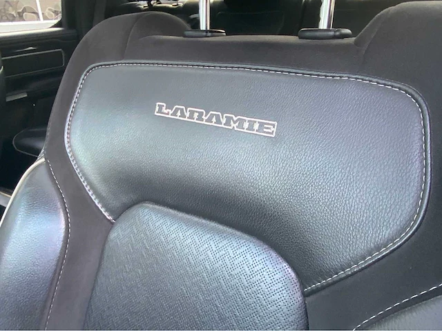 2020 dodge ram 1500 5.7 v8 4x4 cc laramie pick-up - afbeelding 11 van  46