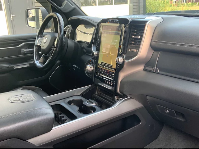 2020 dodge ram 1500 5.7 v8 4x4 cc laramie pick-up - afbeelding 20 van  46