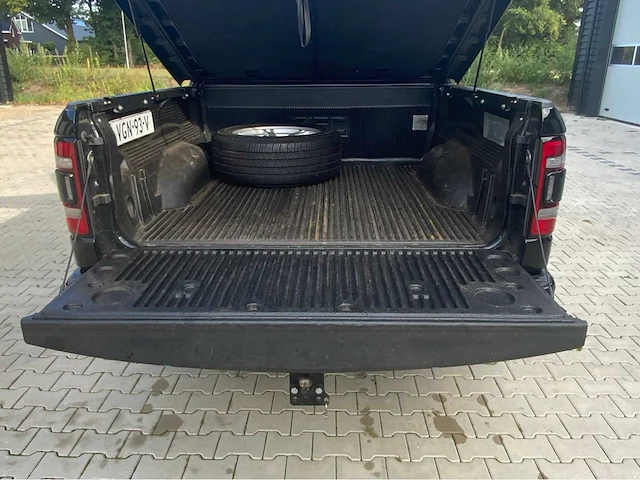 2020 dodge ram 1500 5.7 v8 4x4 cc laramie pick-up - afbeelding 30 van  46