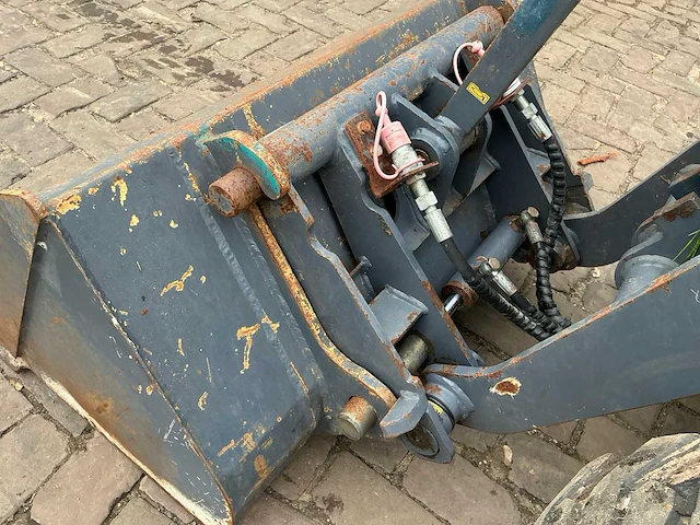 2020 eurotrac 800/w10 minigraafmachine / loader - afbeelding 16 van  37