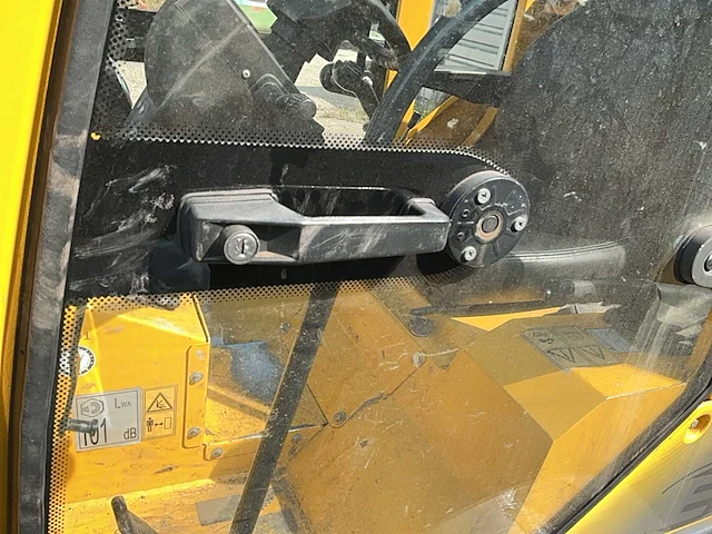 2020 eurotrac 8207w121cs shovel - afbeelding 44 van  64