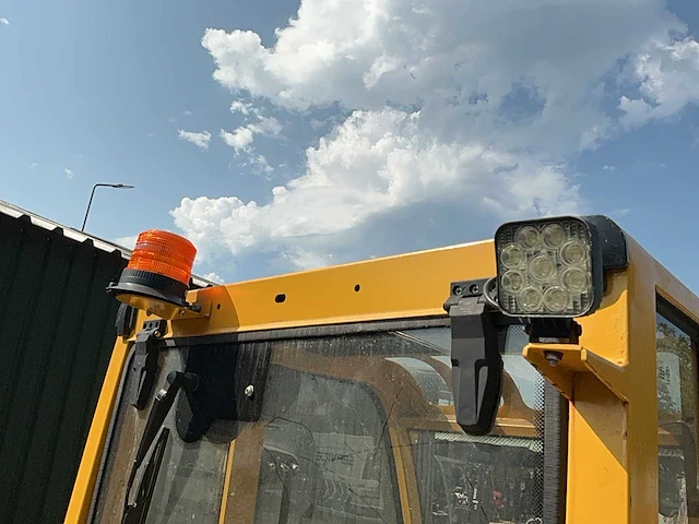 2020 eurotrac 8207w121cs shovel - afbeelding 43 van  64