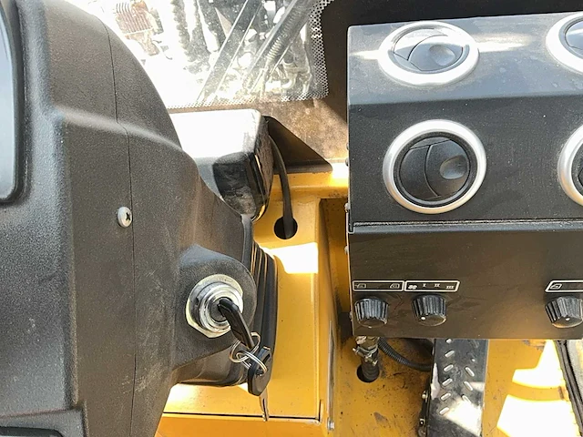 2020 eurotrac 8207w121cs shovel - afbeelding 55 van  64