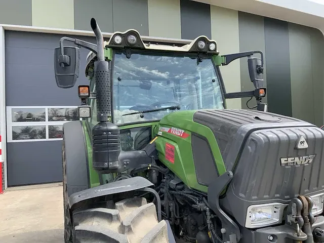 2020 fendt 211sa vierwielaangedreven landbouwtractor - afbeelding 18 van  38