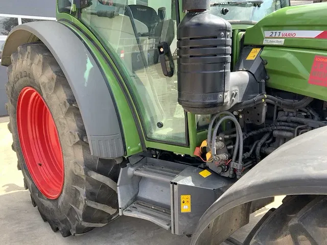 2020 fendt 211sa vierwielaangedreven landbouwtractor - afbeelding 22 van  38