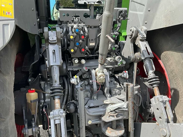 2020 fendt 828 vario s4 profi plus vierwielaangedreven landbouwtractor - afbeelding 11 van  41