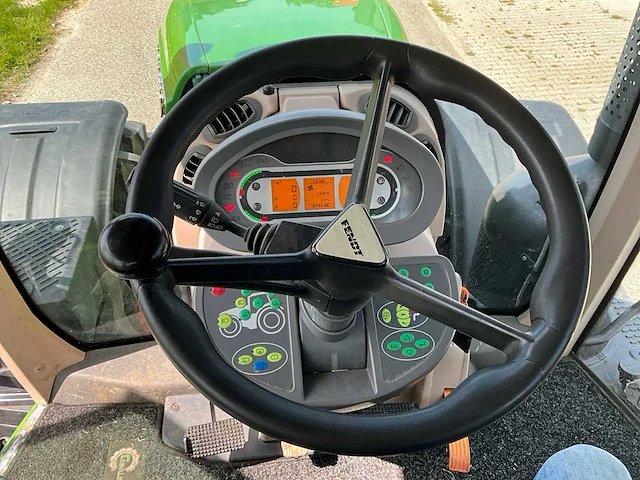 2020 fendt 828 vario s4 profi plus vierwielaangedreven landbouwtractor - afbeelding 24 van  41