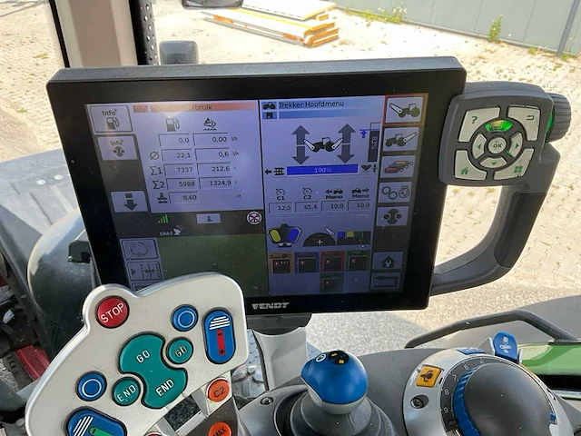2020 fendt 828 vario s4 profi plus vierwielaangedreven landbouwtractor - afbeelding 26 van  41