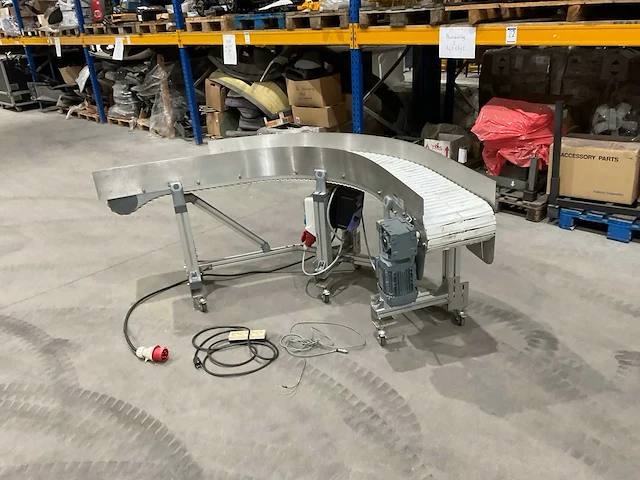 2020 flexlink x300 conveyor transportband 90 graden - afbeelding 1 van  11
