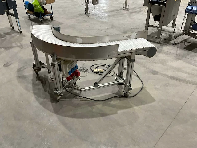 2020 flexlink x300 conveyor transportband 90 graden - afbeelding 7 van  11