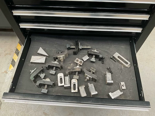 2020 haas vf-2 cnc verticaal bewerkingscentrum - afbeelding 28 van  47