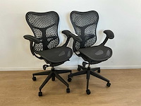 2020 herman miller mirra 2 bureaustoel (2x) - afbeelding 1 van  9
