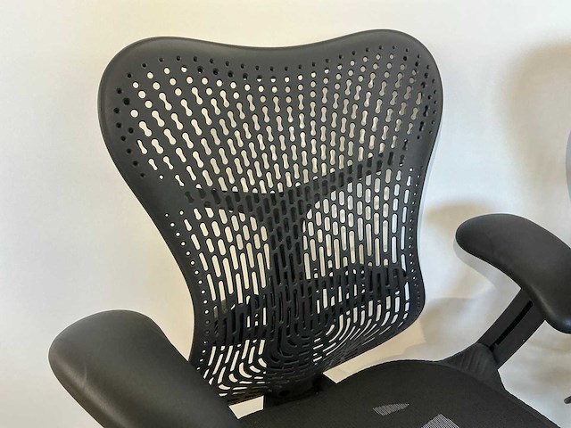2020 herman miller mirra 2 bureaustoel (2x) - afbeelding 2 van  9